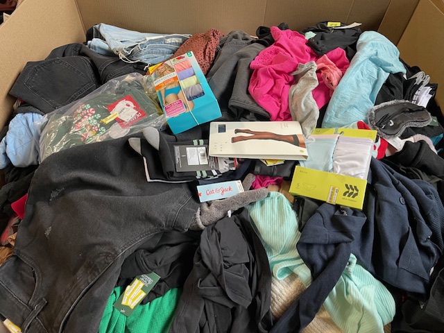 New Apparel Liquidation Pallet New Apparel Liquidation Pallet