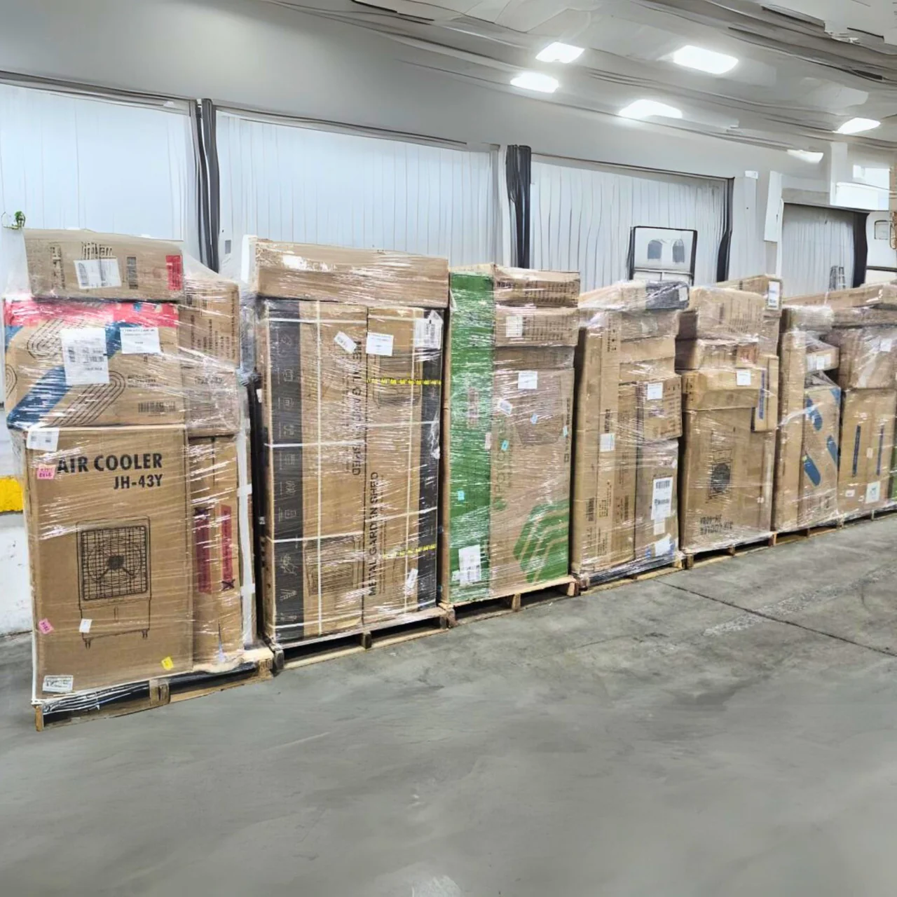 CLOSEOUT FURNITURE TRUCKLOAD. CLOSEOUT FURNITURE TRUCKLOAD.