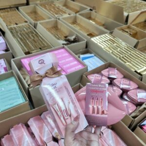 Mixed Cosmetics Pallets Available